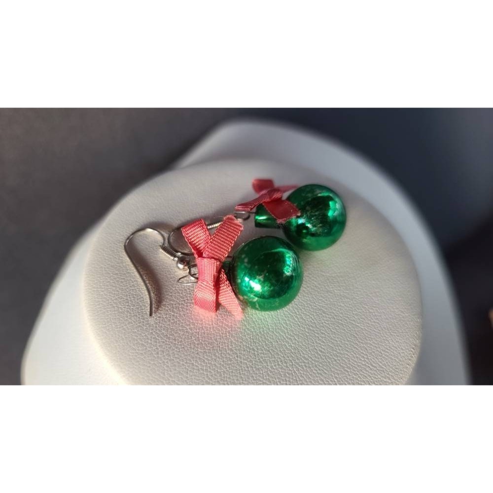 Green Christmas Ornament Dangling Earrings - Picture 7 of 10